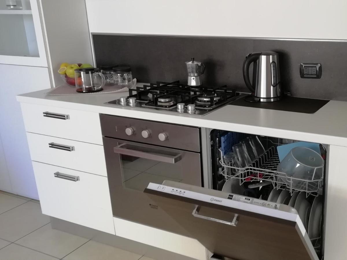 Ferienwohnung Brezza Da Mare Rimini Exterior foto