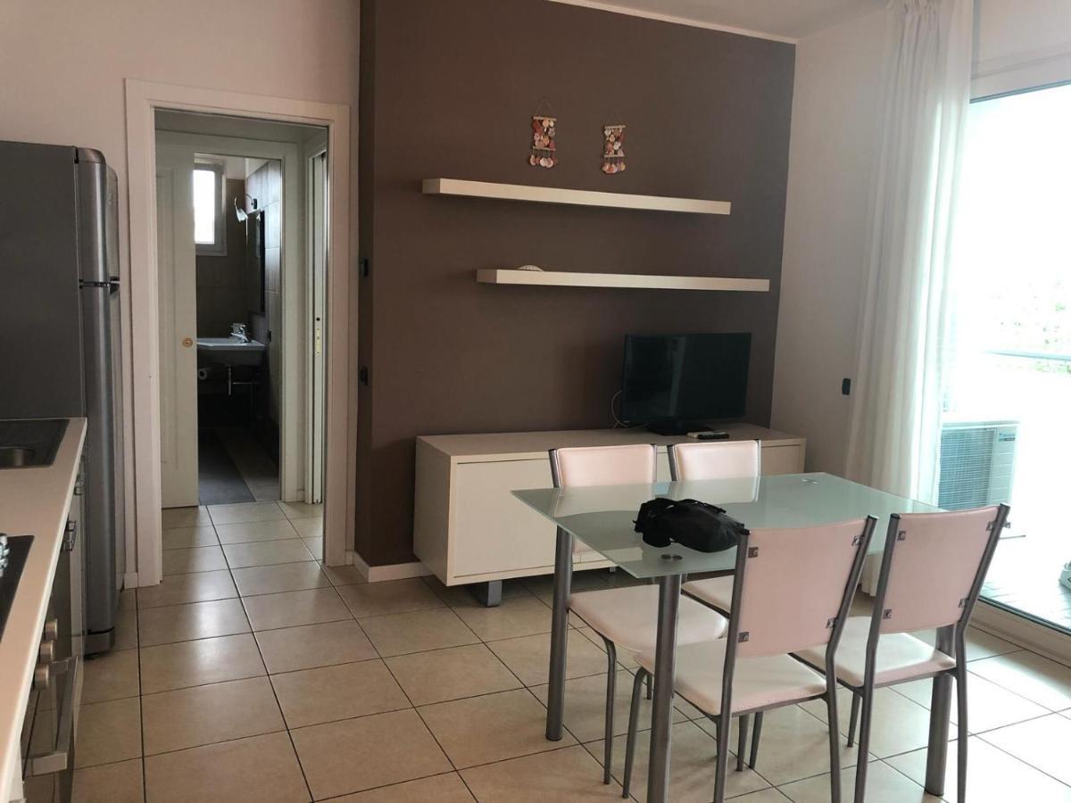 Ferienwohnung Brezza Da Mare Rimini Exterior foto