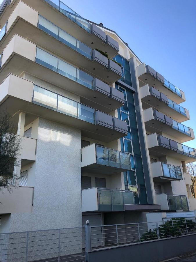 Ferienwohnung Brezza Da Mare Rimini Exterior foto